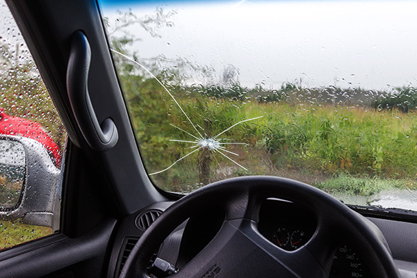 How to Tell if a Chip or Crack Needs Windshield Repair or Full Windshield Replacement | Glenwood Auto Service